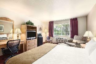 Hotel High Country Inn - Susanville