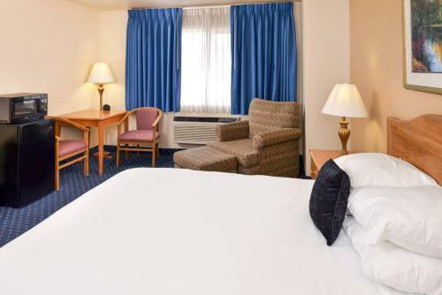 Hotel High Country Inn - Susanville