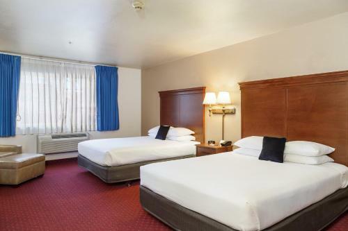 Hotel High Country Inn - Susanville