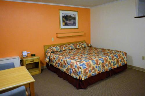 Motel Budget Host Inn - Iron Mountain