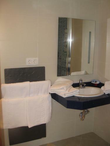 Apartamentos Medina Reyes Cat�licos