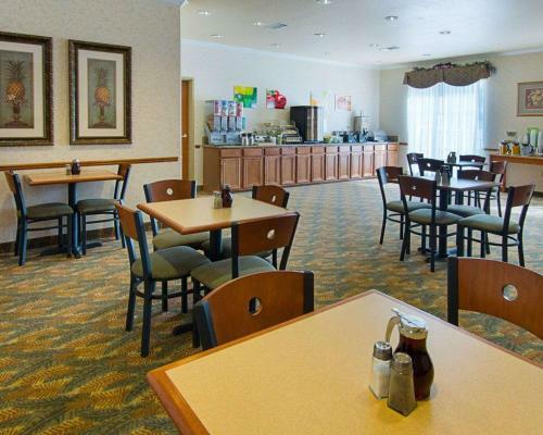 Hotel Quality Inn & Suites - Glen Rose
