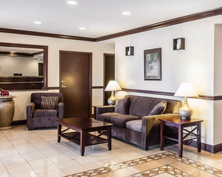 Hotel Quality Inn & Suites