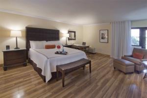Shula's Hotel & Golf Club