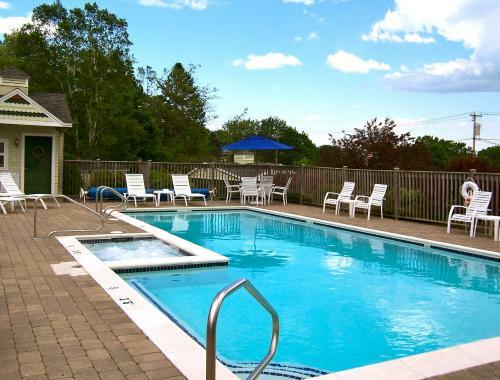 Seascape Motel & Cottages