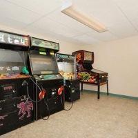 Hotel Fireside Inn & Suites