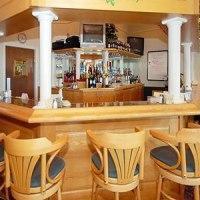 Hotel Fireside Inn & Suites