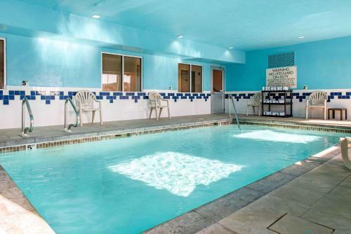 Hotel Super 8 Noblesville