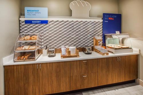 Hotel Holiday Inn Express - Tullahoma