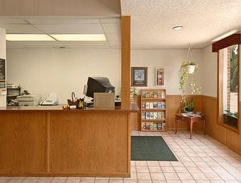 Hotel Super 8 Pittsburg Ks