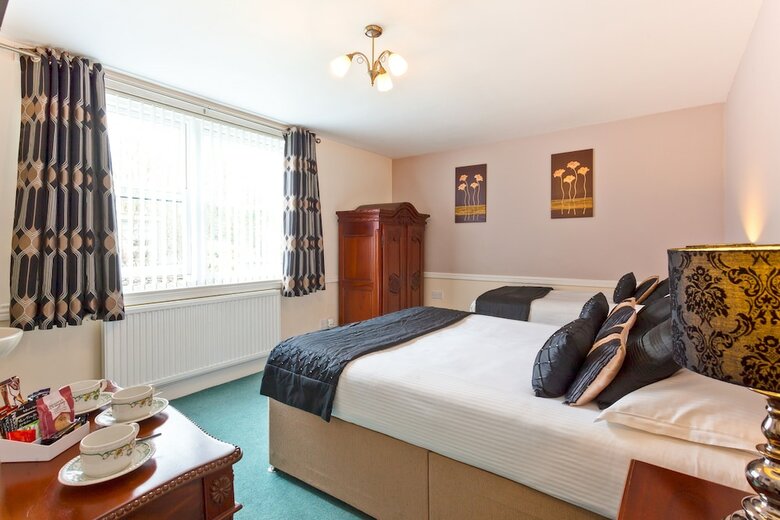 Hostal Beaumont House