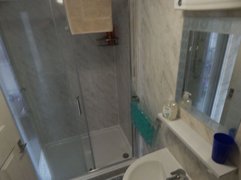 Bed & Breakfast Llanryan Guest House