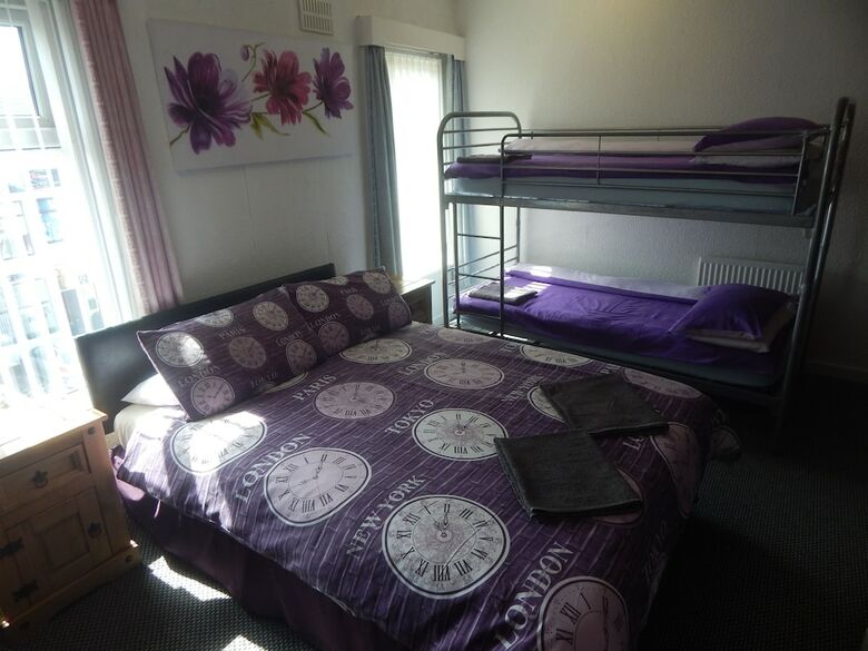 Bed & Breakfast Llanryan Guest House