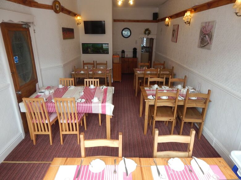 Bed & Breakfast Llanryan Guest House