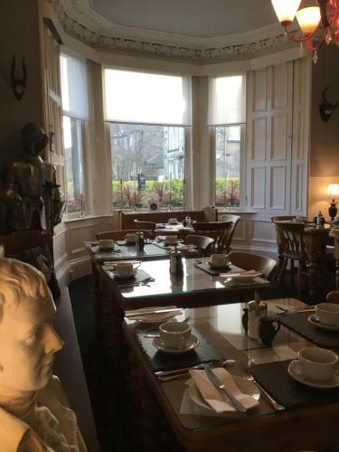 Bed & Breakfast Martins Guest House