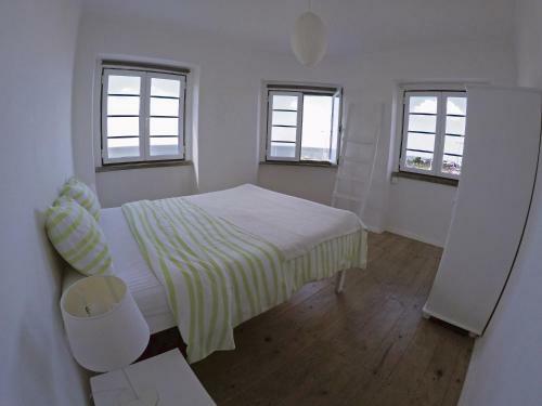 Albergue Lone Surfer Ericeira