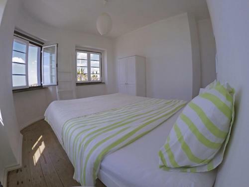 Albergue Lone Surfer Ericeira