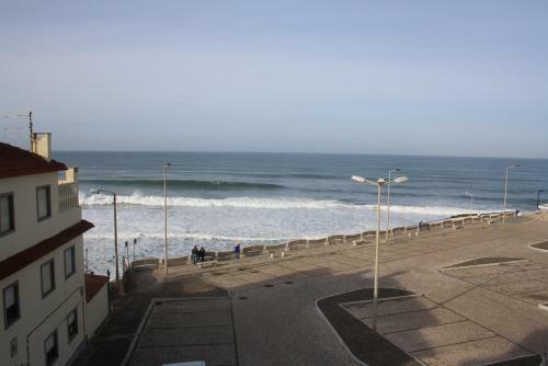Albergue Lone Surfer Ericeira
