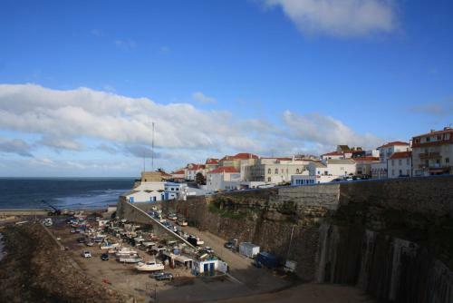 Albergue Lone Surfer Ericeira