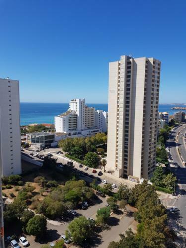 Apartamento Rocha Tower By Beach Rentals