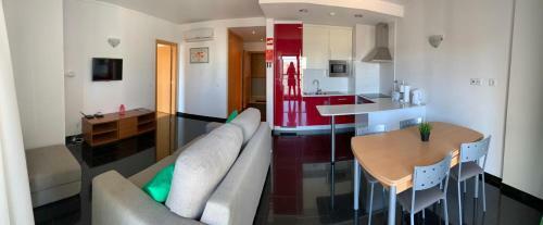 Apartamento Rocha Tower By Beach Rentals