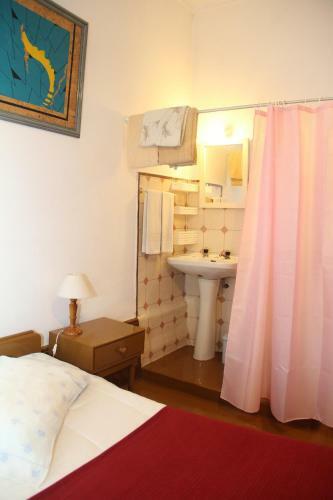 Albergue Monte Sinai Guest House