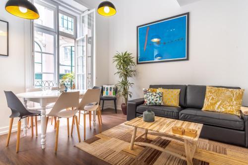 Apartments In Chiado