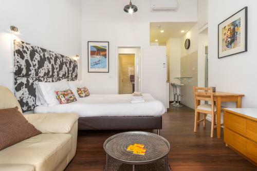 Apartments In Chiado
