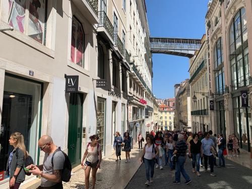 Apartments In Chiado