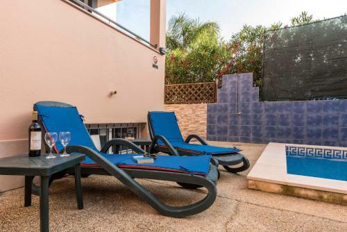 Hostal Lagos Village