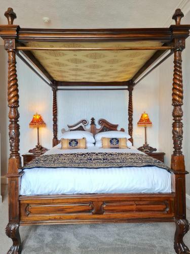 Hostal Corriemar House