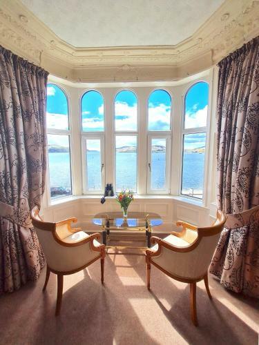 Hostal Corriemar House