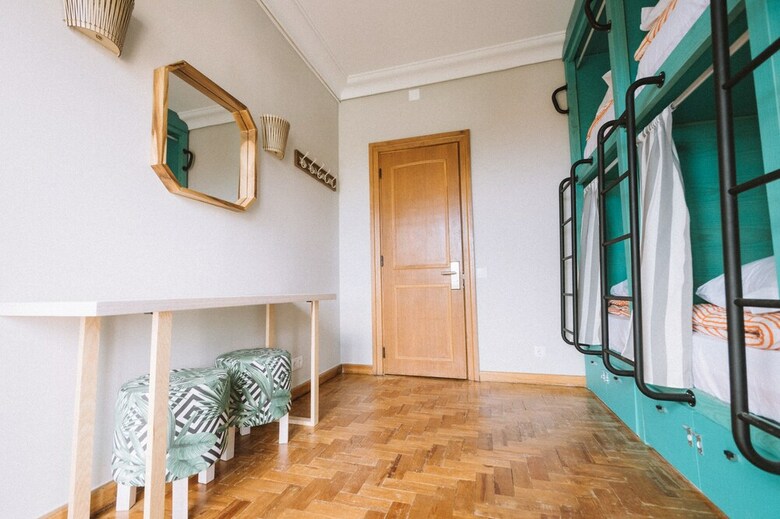 Albergue Nice Way Cascais & Surf Camp