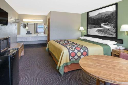Super 8 Motel Clarksville