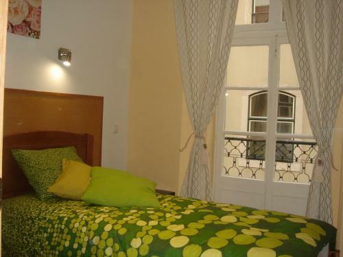 Hostal Baixa Guesthouse
