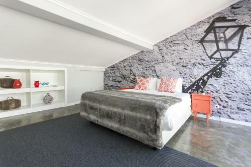 Hostal Emporium Lisbon Suites