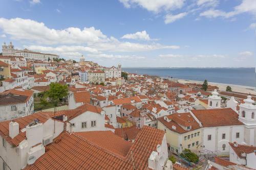 Hostal Emporium Lisbon Suites