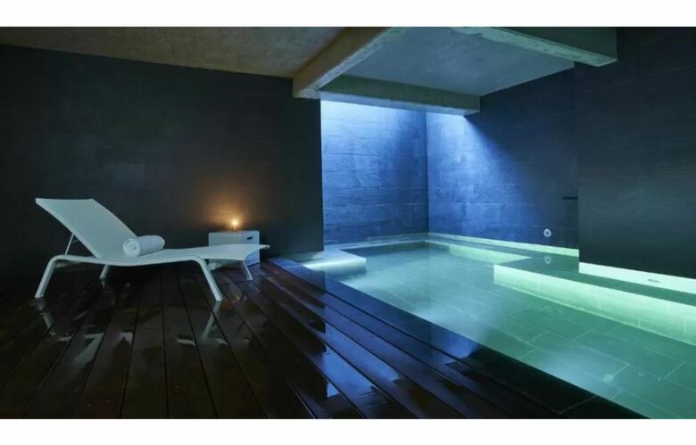 9hotel Sablon