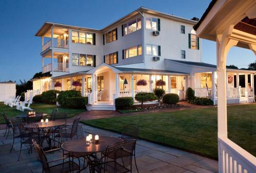 Bed & Breakfast Inn At Harbor Hill Marina