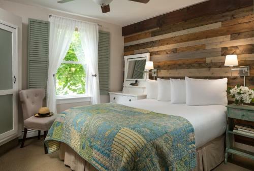 Bed & Breakfast Squam Lake Inn