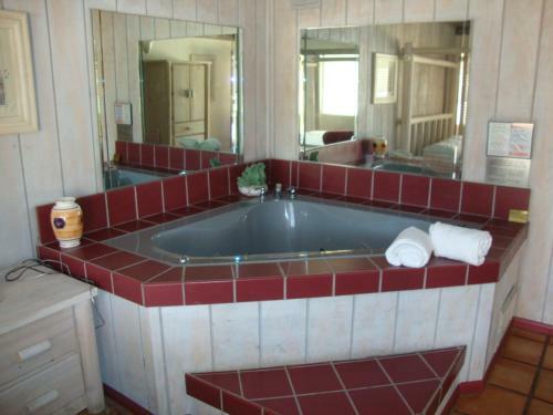 Motel Americas Best Value Inn And Suites -yucca Valley