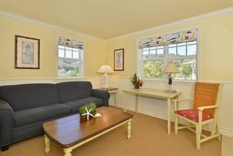 Hotel Avila Lighthouse Suites