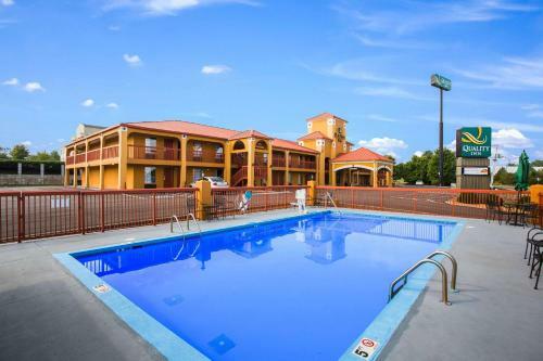 Motel Quality Inn - White House