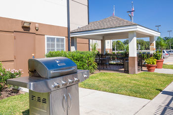 Hotel Candlewood Suites Lake Jackson