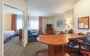 Hotel Candlewood Suites Lake Jackson