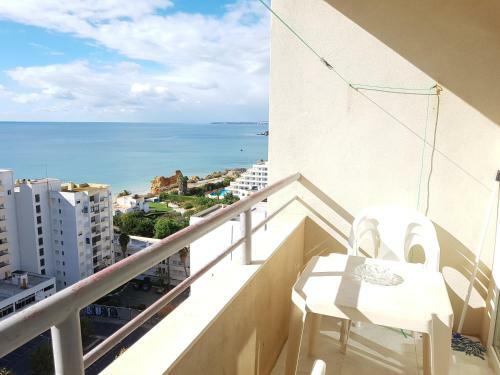 Apartamentos Turisticos Coral Da Rocha 1