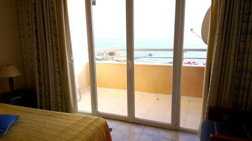 Apartamentos Turisticos Coral Da Rocha 1