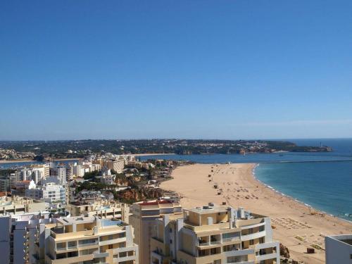 Apartamentos Turisticos Coral Da Rocha 1