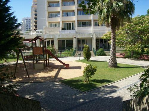 Apartamentos Turisticos Coral Da Rocha 1