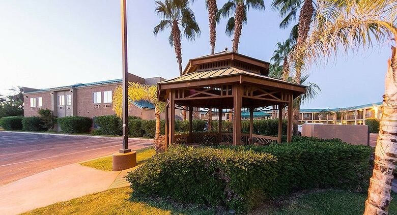 Hotel Brawley Inn